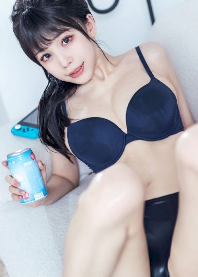 一边摸一边亲_剧情片免费观看韩国
