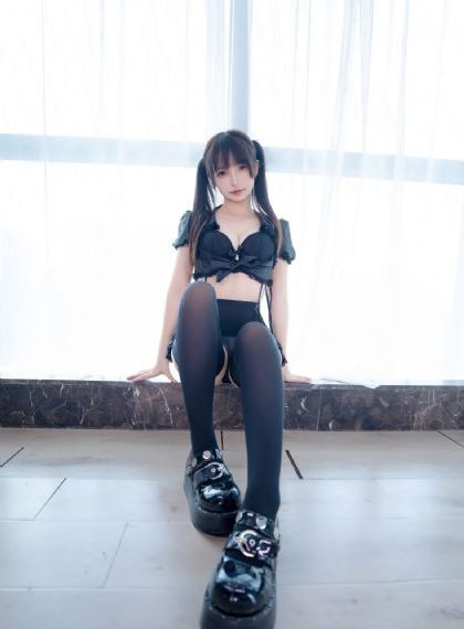 漂亮的女邻居4_高清免费播放