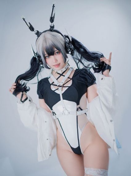 黄蓉解开乳罩喂奶老头_720神马影院手机在线